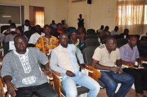 Les supporters et présidents de club présents 